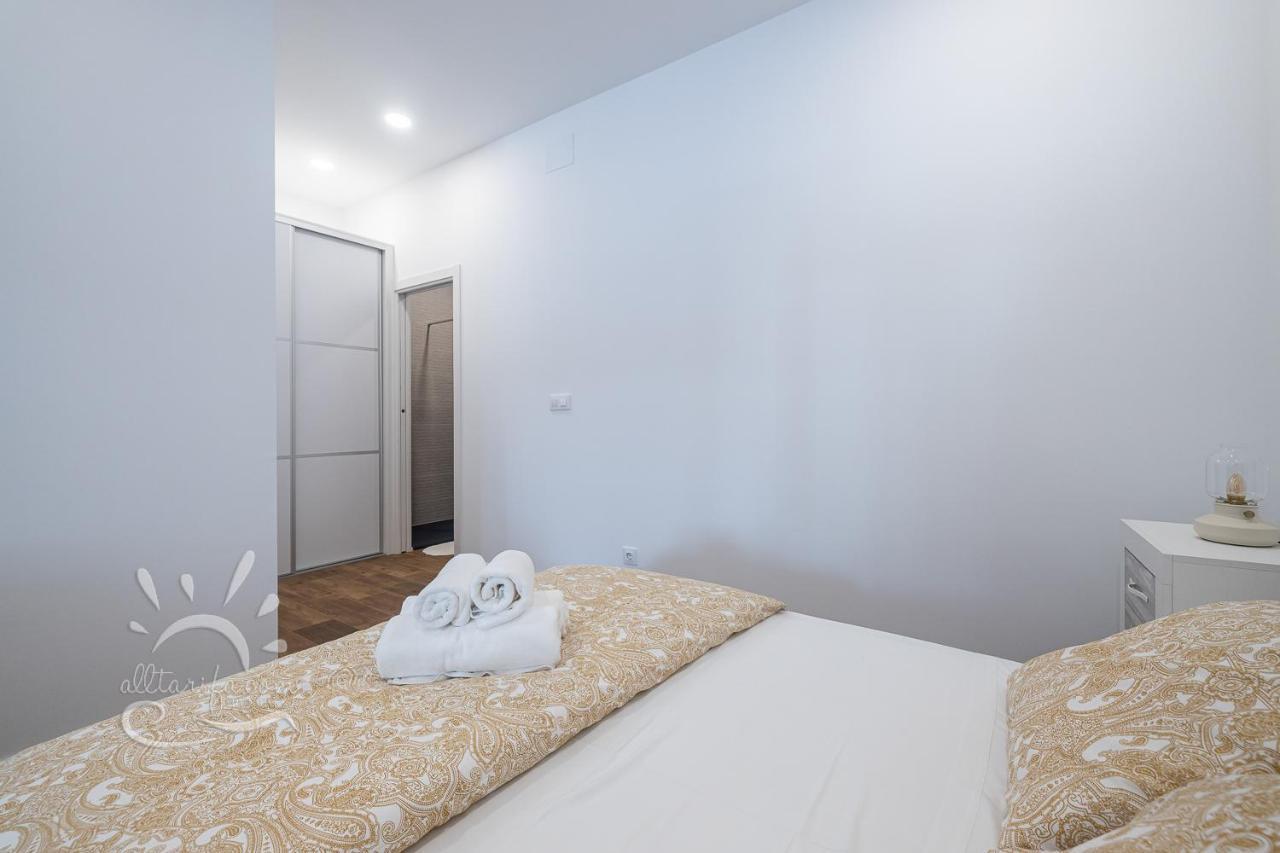 Apartamentos Dom Room Tarifa Exterior foto